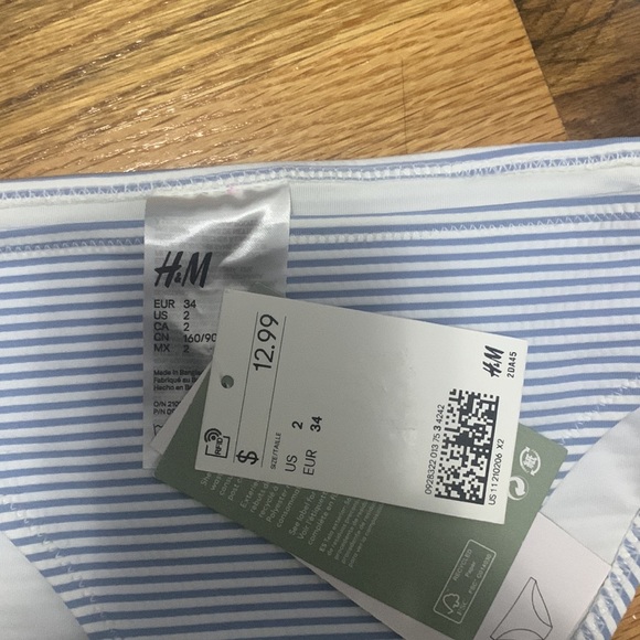 Baby Blue Striped H&M Bikini - Picture 5 of 6